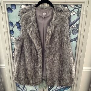 Vince Camuto Charcoal Faux Fur Vest Large